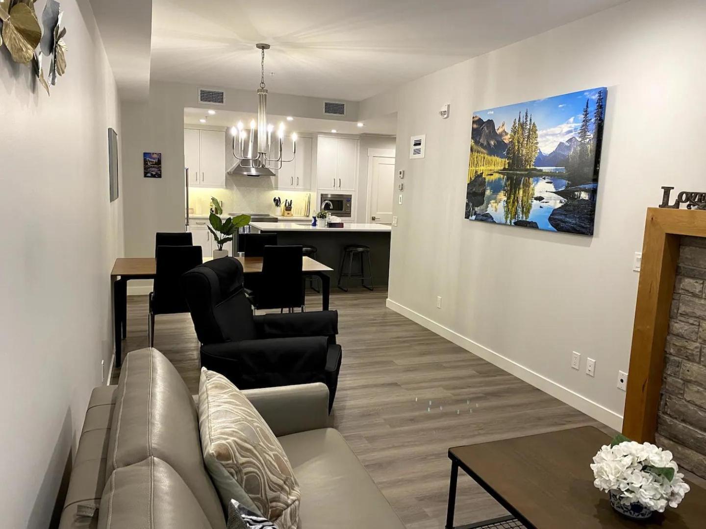 Luxury Unit In The Heart Of Canmore Exterior foto