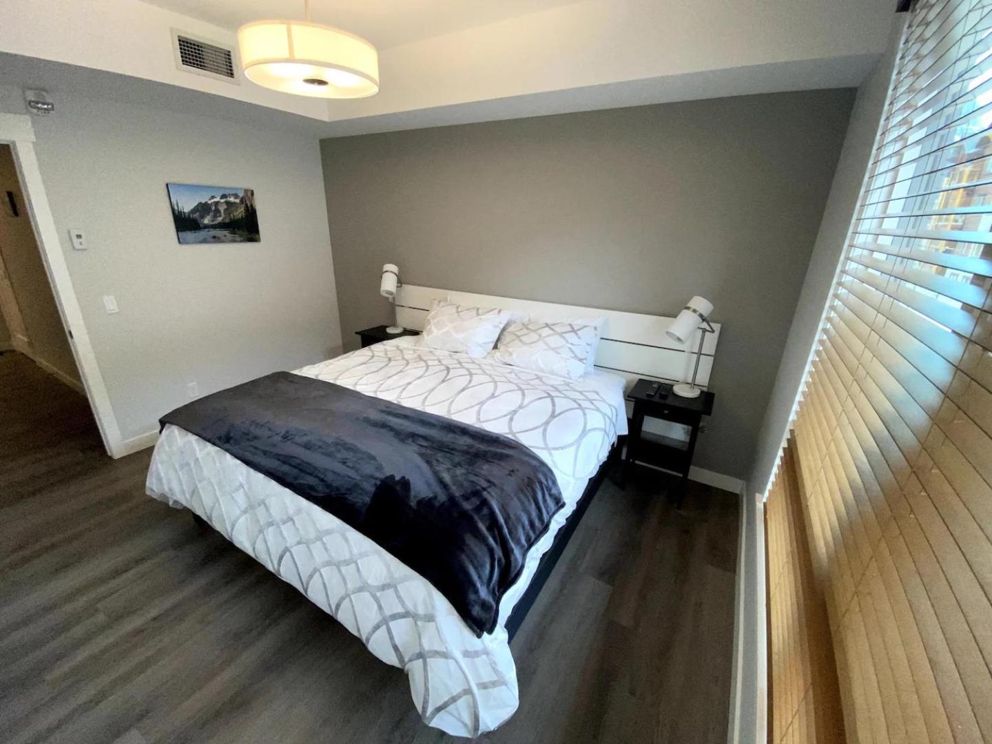 Luxury Unit In The Heart Of Canmore Exterior foto