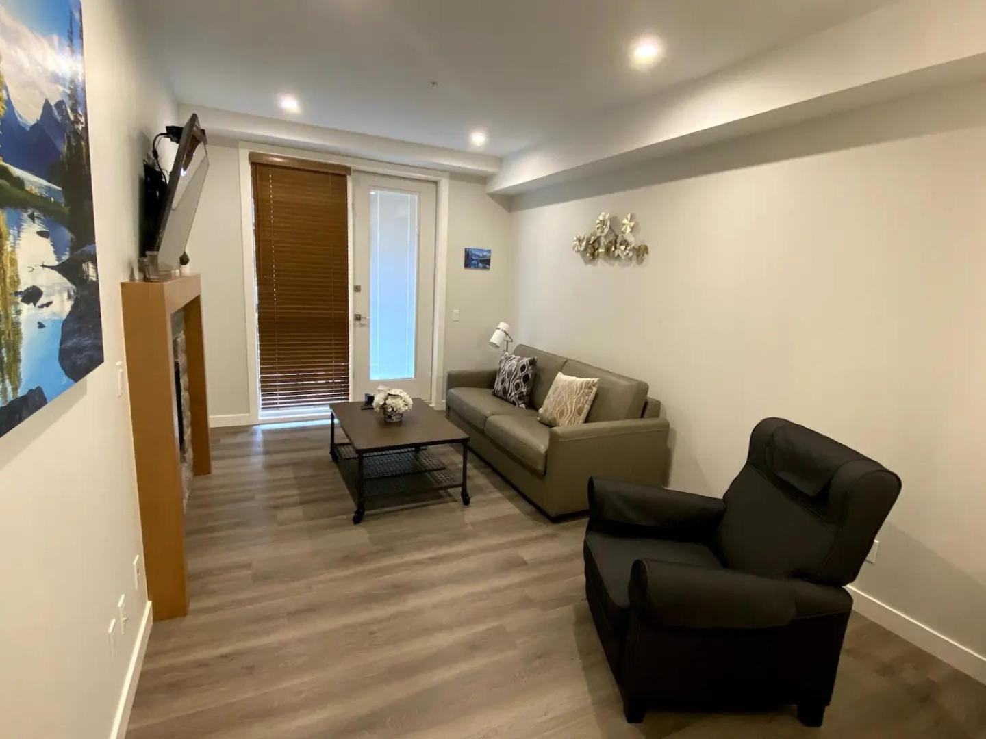 Luxury Unit In The Heart Of Canmore Exterior foto